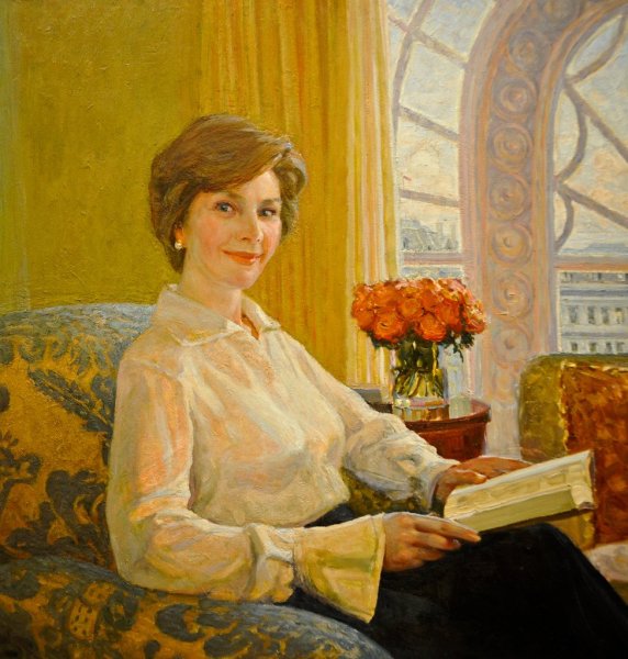 Женский портрет в интерьере