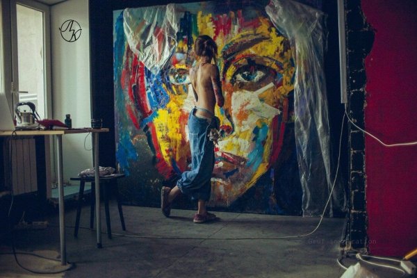 Девушка и море пейзаж