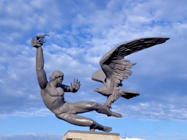 Прометей памятник СПБ