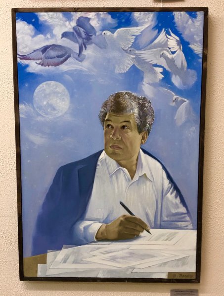 Мустай Карим портрет