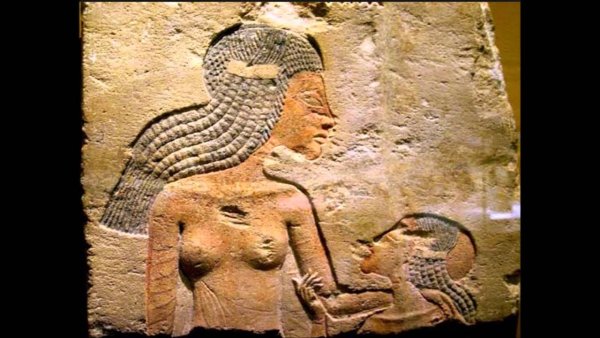 Дочери Эхнатона и Нефертити фреска