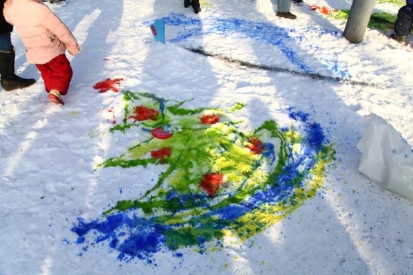 Разноцветный снег