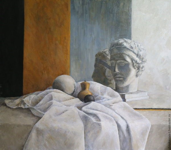 Гипсовая голова с драпировкой