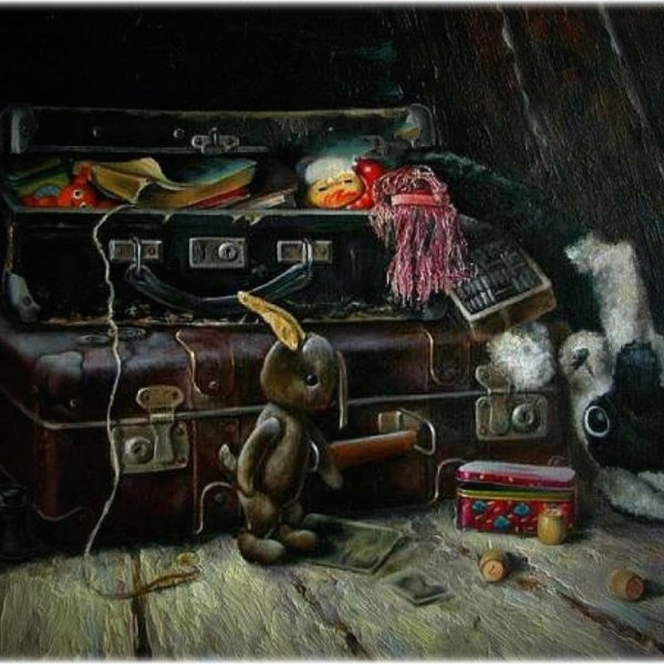 Старинные игрушки в сундуке