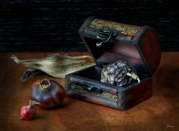 Натюрморт со шкатулкой
