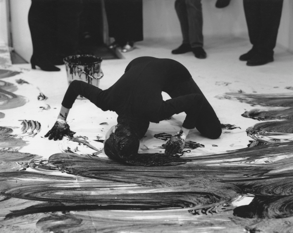 Венский акционизм Ив Кляйн