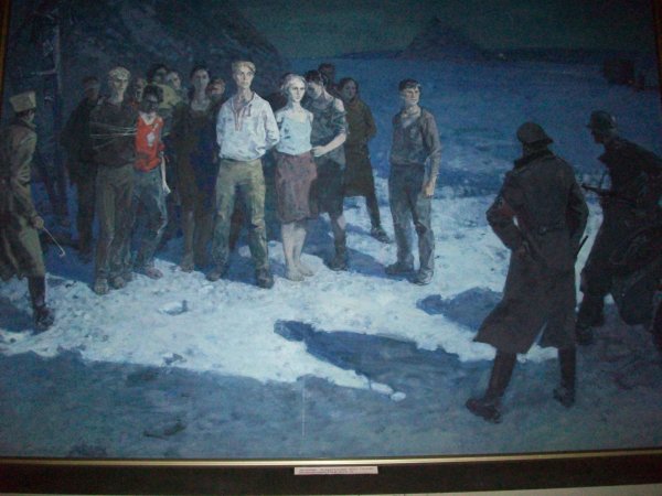 Молодая гвардия казнь Молодогвардейцев