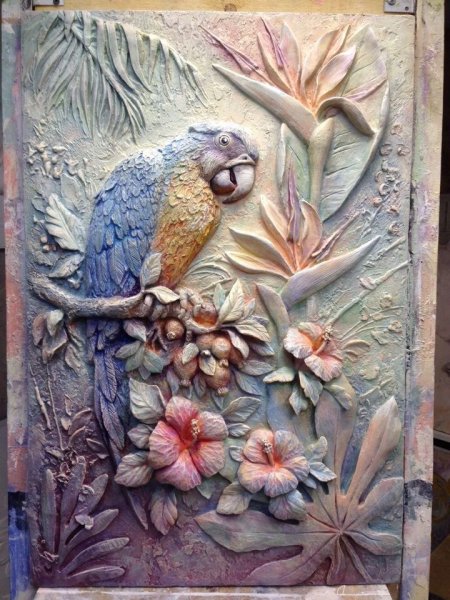 Наталья Понятова барельеф