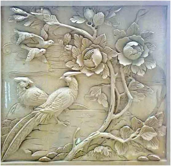 Барельеф птицы