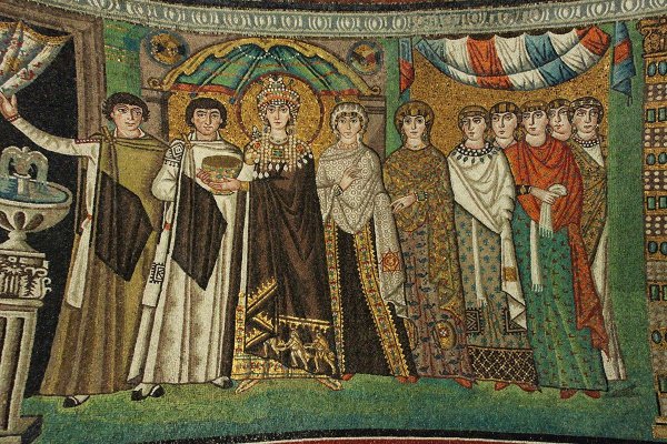 Императрица Феодора со свитой