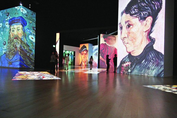 Выставка оживших картин Ван Гога