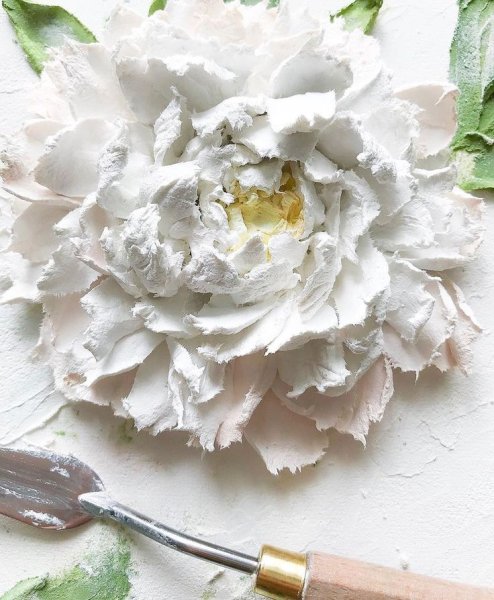 Пионы текстурной пастой