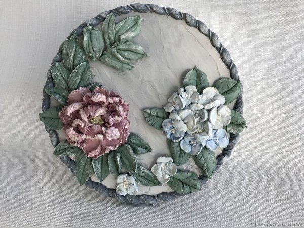 Гортензия и Божья коровка