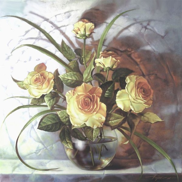 ЭСТЭ розы в стеклянной вазе