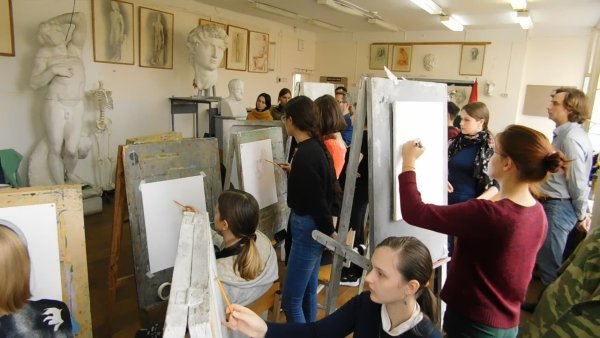 Шапка выпускника университета