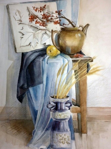 Натюрморт с гипсовым орнаментом