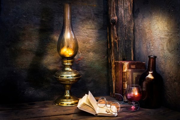 Натюрморт с керосиновой лампой живопись