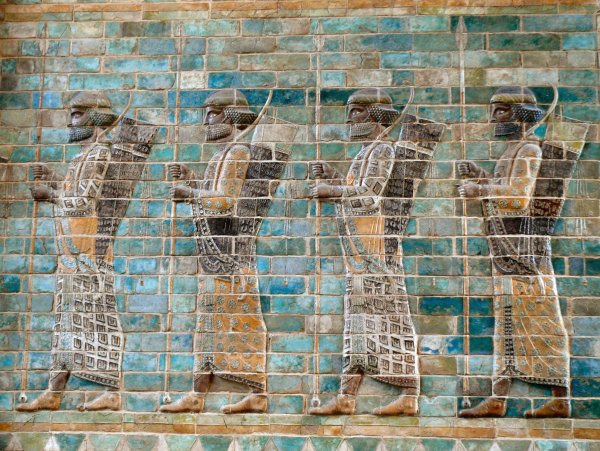 Крылатый Лев Ассирия