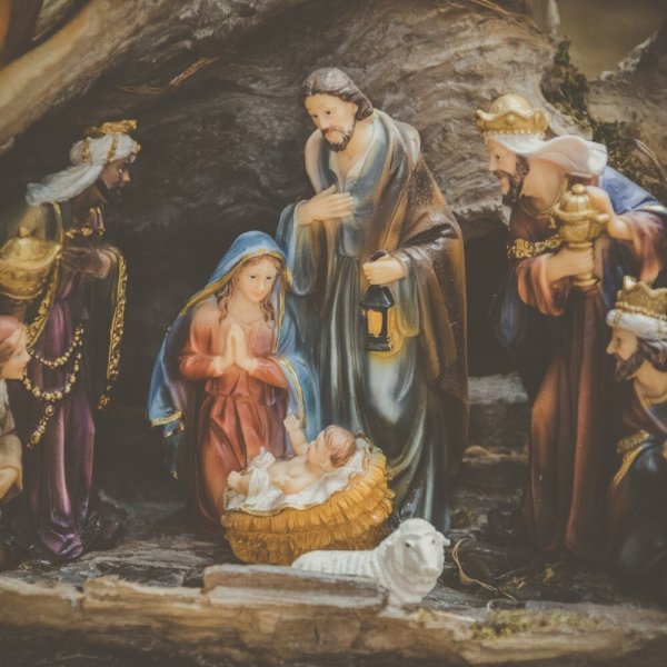 Мария Иосиф и младенец Иисус