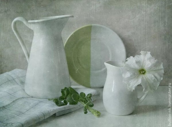 Натюрморт в светлых тонах