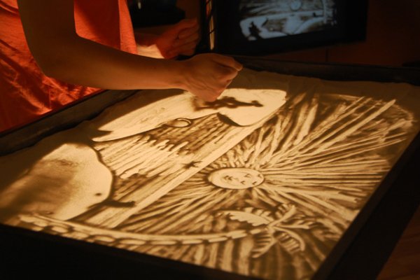 Световой планшет для рисования песком