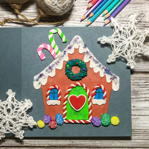 Новогодние поделки из пластилина