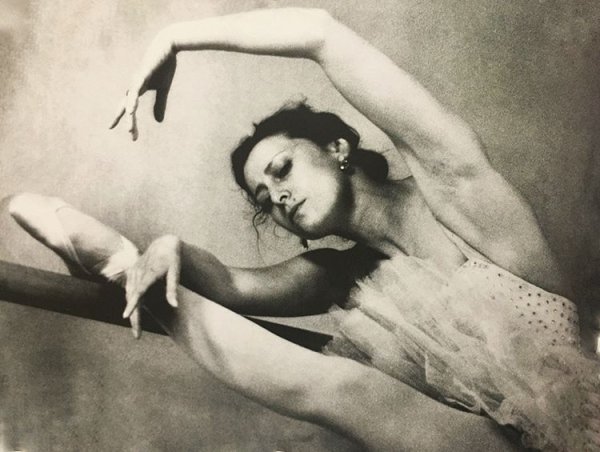 Майя Плисецкая портрет