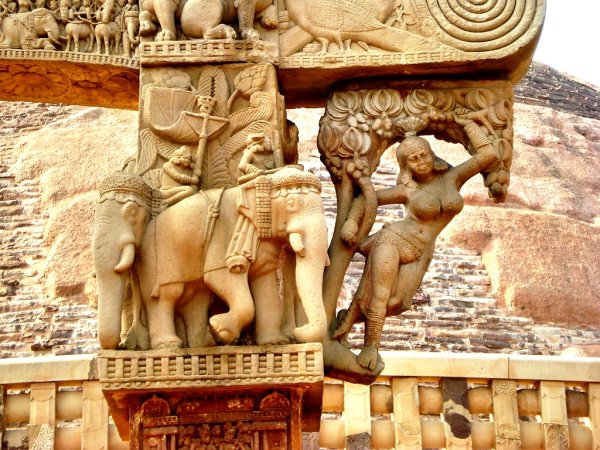 Скульптура древней Индии Апсара