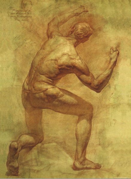 Человек сидит натура