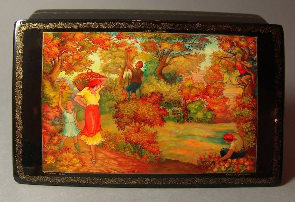 Лаковая миниатюрная живопись Мстера