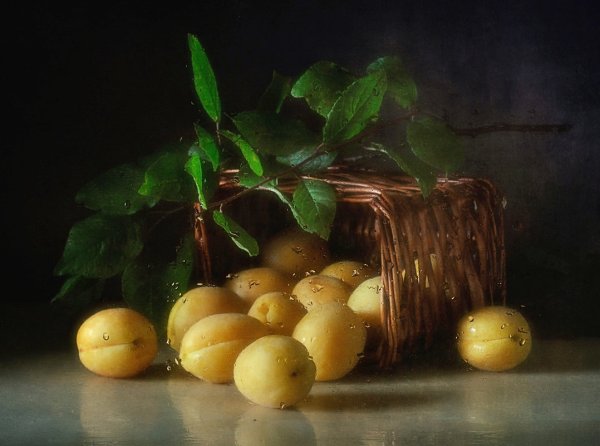 Абрикосы и море