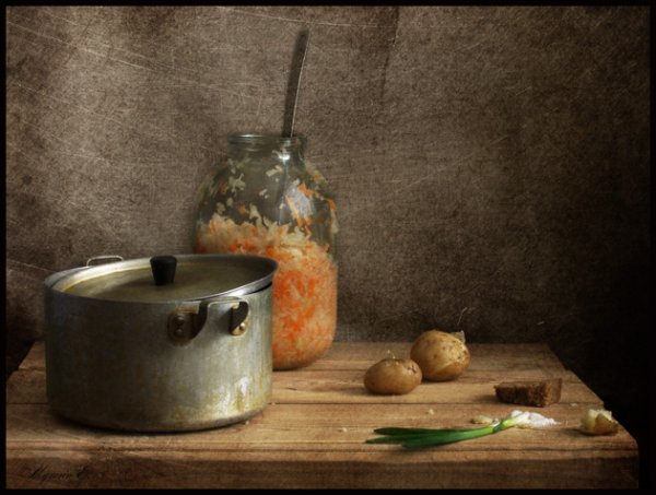 Натюрморт с кастрюлей