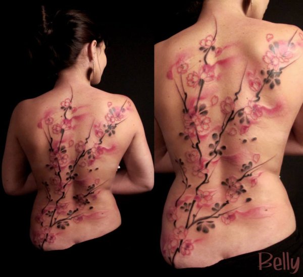 Татуировка Сакура на спине