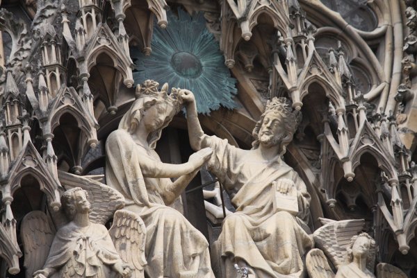 Церковь сен Пьер в Шовиньи Капитель