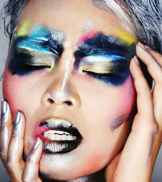 Художественный макияж