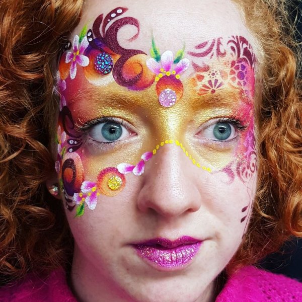 Арт макияж две девушки