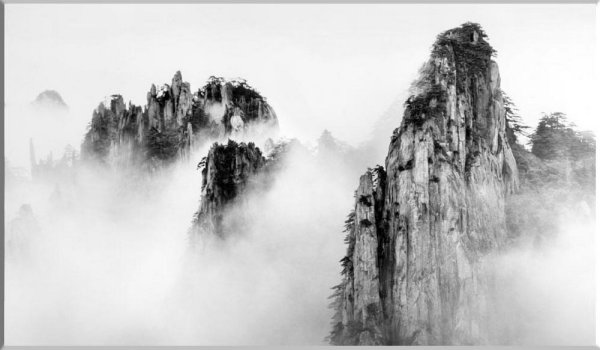 Горы Хуаншань Китай туман