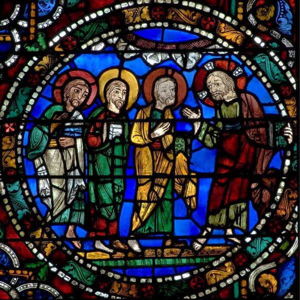 Витражи Кентерберийского собора в Великобритании