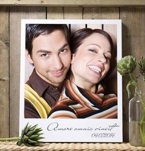 Надписи на холсте