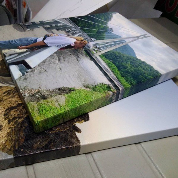 Печать на холсте галерейная натяжка