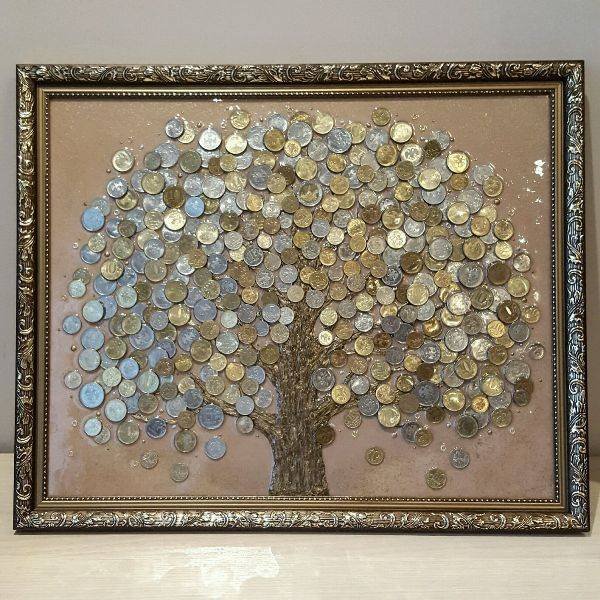 Панно из денег