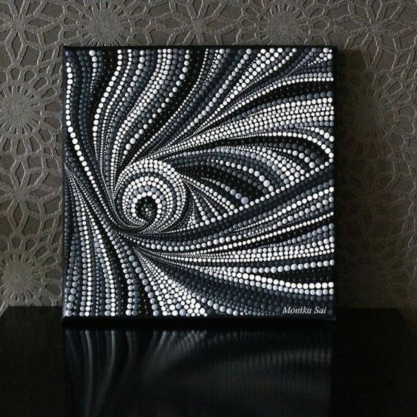 Точечная роспись черно белая