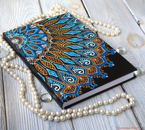 Точечная роспись по дереву