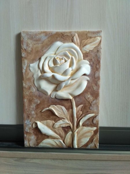 Барельеф с цветами