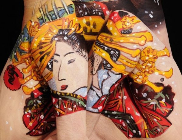 Человек в краске