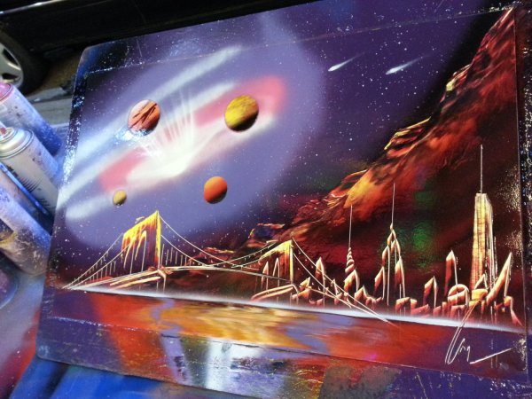 Рисование баллончиками на стене