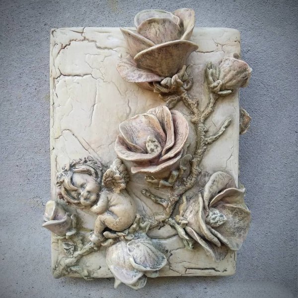 Галецкая Ольга барельеф