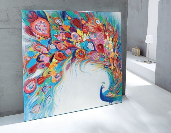 Разноцветная вышивка