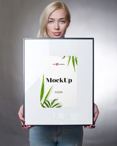 Холст в руках мокап