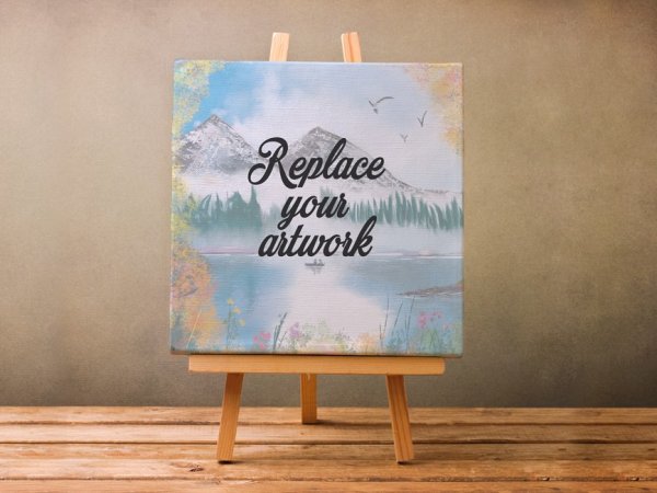 Постеры в рамке в руках